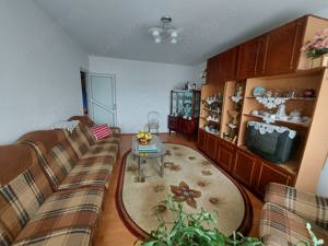 Vanzare apartament 3 camere, zona Spitalul Judetean - Targoviste - imagine 6