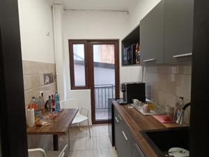 Apartament 4 cam in vila consolidata, Calea Calarasi - 3 min metrou Muncii - imagine 5