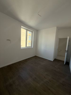 De vanzare apartament cu 2 camere parc in fata ZONA BRAYTIM - imagine 5