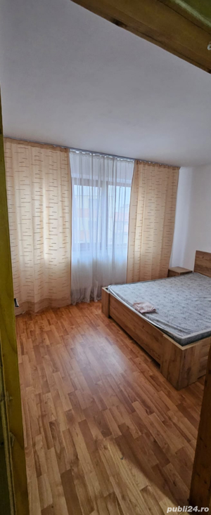 Vand apartament cu 3 camere 