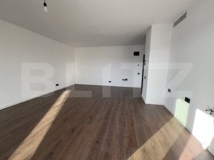 Apartament de vanzare, cu 2 camere, grădina 72 mp, zona semicentrala - imagine 2