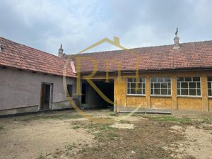 Casa plus teren de vânzare în Balinț,comision ,,0''