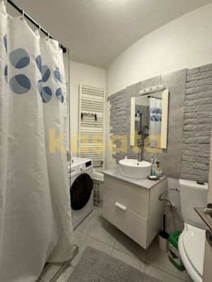 APARTAMENT ULTRACENTRAL | CURTE INTERIOARA | PARCARE - imagine 10