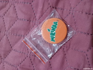 Vand suport pliabil pentru telefon, cu adeziv, nou