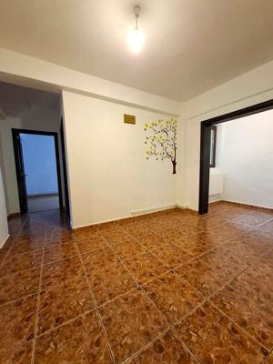 Apartament 3 Camere Ultracentral ,etaj 1 , garaj si boxa - imagine 5