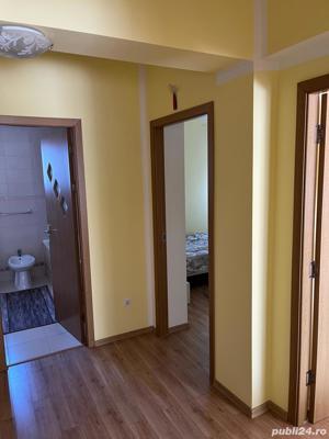 Închiriez apartament  - imagine 1