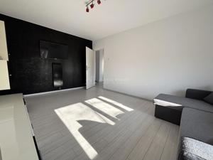 Apartament 2 camere 54 mp util decomandat - Piata Rogerius - etaj 1 - imagine 2