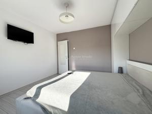 Apartament 2 camere 54 mp util decomandat - Piata Rogerius - etaj 1 - imagine 4