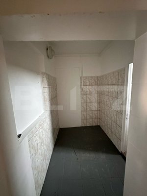 Spatiu comercial, 33 mp, parter, zona Policlinica - imagine 2