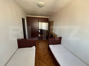 Apartament 4 camere, 55 mp decomandat, zona Cetate - imagine 6