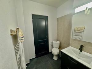 Apartament 2 camere, decomandat,zona Ultracentrala - imagine 12