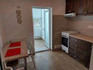 Închiriere apartament decomandat cu 2 camere, etaj 2 din 4, zonă centrală, Galați  - imagine 6