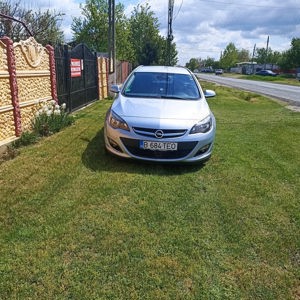 Opel Astra J