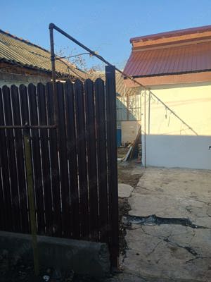 Casa zona 23 August - imagine 4