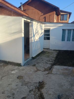 Casa zona 23 August - imagine 10