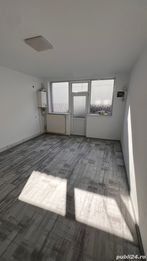 Vand apartament pozitie centrala, parcare, instalatii noi, proaspat renovat  - imagine 9