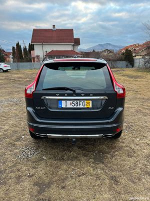 Volvo XC60  - imagine 3
