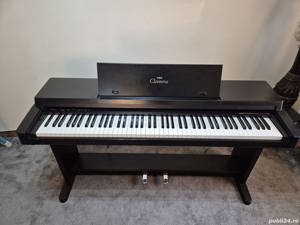 Pian yamaha clavinova clp 360