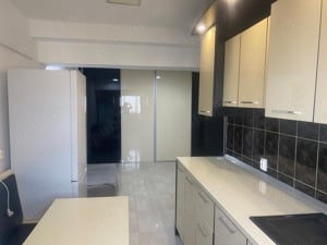 Ofer spre închiriere apartament ultracentral 