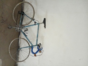 Vând semicursieră și două roți echipate. 