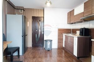 Apartament de vânzare cu 3 camere - imagine 11