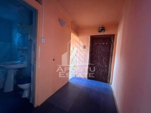 Apartament cu 2 camere, etajul 2, bloc reabilitat, zona Sagului - imagine 6