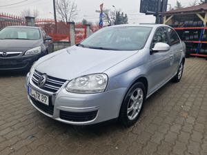 Volkswagen Jetta 1.6 Automatik Comfortline - imagine 7