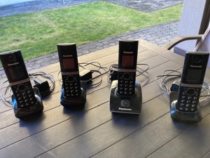 set telefoane portabile pentru telefonie fixa PANASONIC - imagine 2