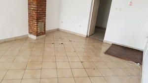 Inchiriez spatiu in Ciacova ,piata cetății nr 28,centru - imagine 5