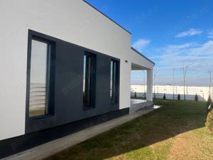 Casa individuala    4 camere   2 bai    375 mp teren - imagine 2