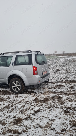 Nissan Pathfinder 2012 2.5 Diesel 4x4 7 locuri  - imagine 4