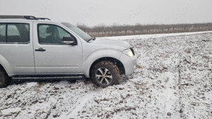 Nissan Pathfinder 2012 2.5 Diesel 4x4 7 locuri  - imagine 6