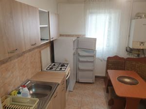 2 camere et 1 C.Girocului langa Sc.Gen.25 cu centrala proprie, mobilat si utilat - imagine 6