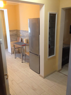 Inchiriez apartament cu 3 camere - imagine 6