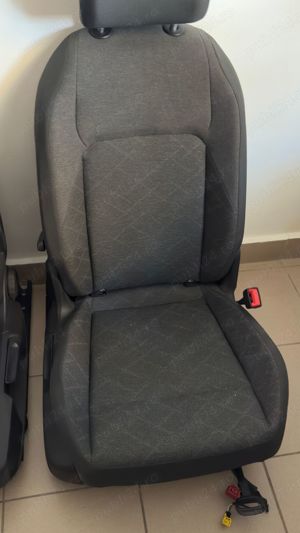 Scaune VW GOLF 8 cu incalzire  - imagine 2 Scaune VW GOLF 8 cu incalzire  - imagine 2