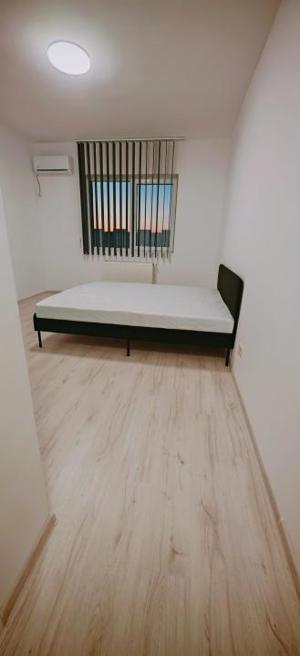 Apartament 3 camere ,terasa 40 mp, Zona 1 Decembrie - imagine 10