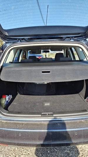 Vând Golf 5 Break an 2009 Diesel 1.9 TDI  - imagine 4