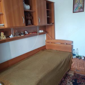 Vând mobilă dormitor 