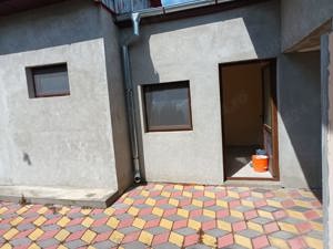 Vanzare casa la 6 Km de Targoviste - Lazuri, comuna Comisani - imagine 5