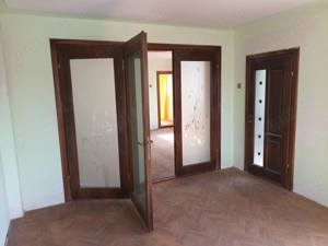 Vanzare casa la 6 Km de Targoviste - Lazuri, comuna Comisani - imagine 6