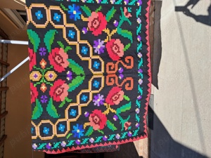 Vand cuverturi de pat, comoda veche