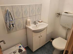 Apartament  3 camere ,Zona Rahova - imagine 10