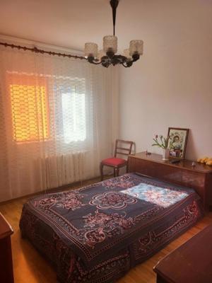 Apartament  3 camere ,Zona Rahova - imagine 4