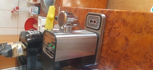 Expresor de cafea manual (cafea măcinată)
