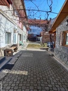 Direct propietar,vand casa 4 camere in Rasnov Central - imagine 8