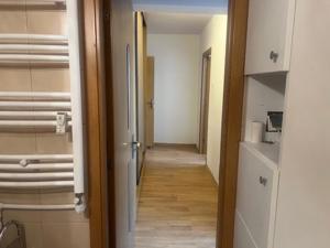 Apartament 4 camere Vergului- Spitalul Malaxa.  - imagine 8