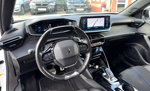Peugeot 2008 - 1.2 benzina - An 2  KM - imagine 10