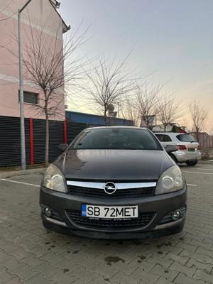 Opel Astra Coupe 2009 - imagine 6