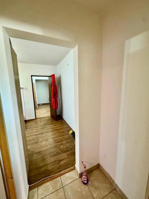 URGENT-Apartament 3 camere,etaj 1, mobilat - imagine 13