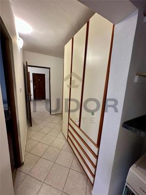 Apartament 3 camere, decomandat, Lipovei - imagine 4